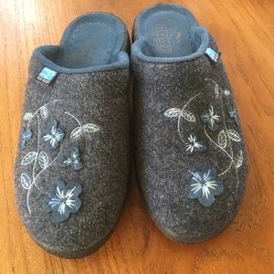 FLY FLOT Floral Wool Felt Slides Slippers Mules 6